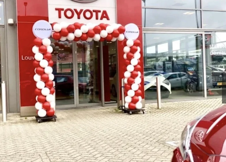 Trabajo Toyota Mesa y Arco Bisan 2