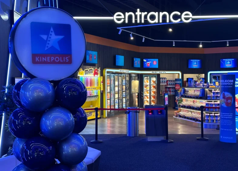 Trabajo Bisan Columna Kinepolis Display 2