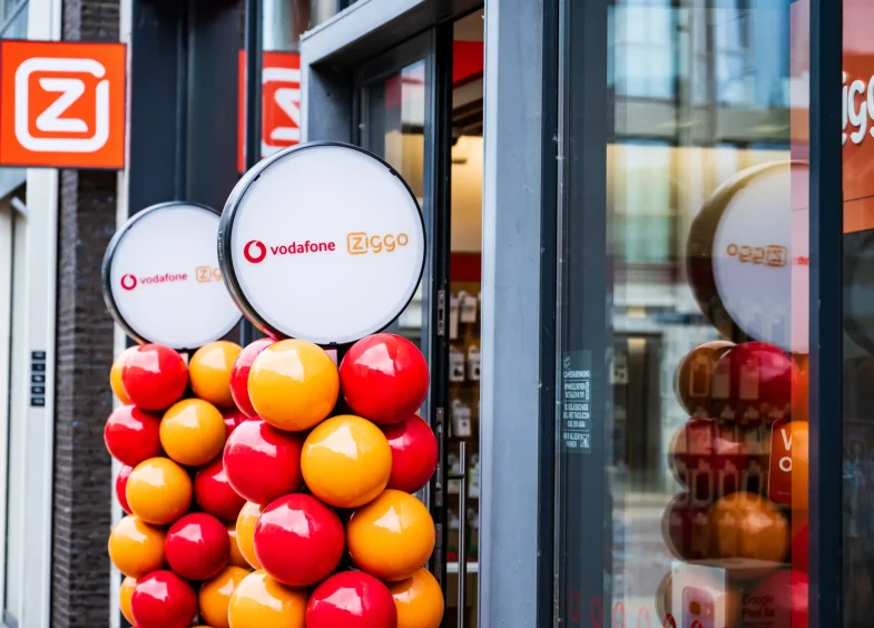 Trabajo Bisan Vodafone Ziggo Columna Display 2